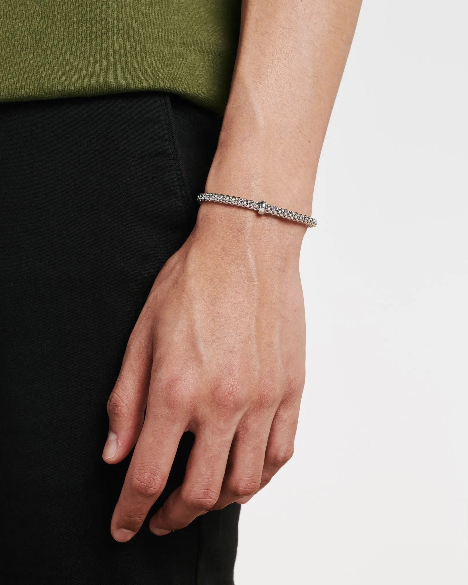 Solo Collection Flex'it bracelet with a black diamond by Fope