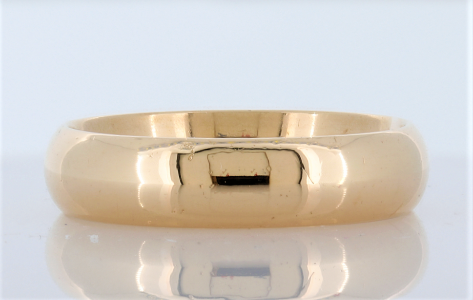 Comfort Fit Gold Band In 14K Yellow Gold 7.35 Grams